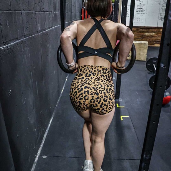 Athletic shorts - Picture 1 of 5